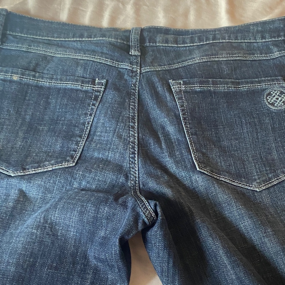 Sale 🌹Laurie Felt Blue Jeans with Pink Floral Embroidery - Picture 15 of 15